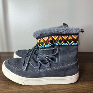 Toms Alpine Gray Suede Boots Sz 6